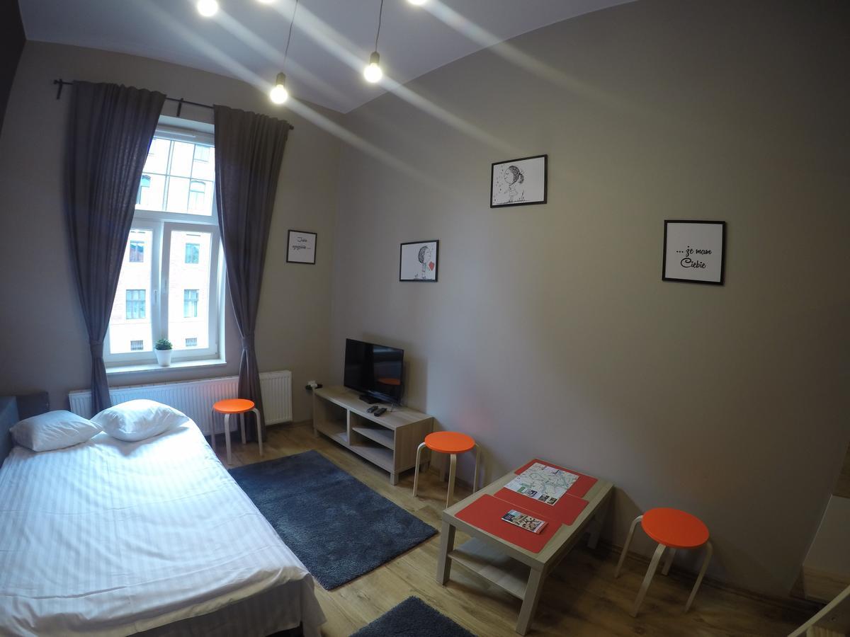 Smart Apart Hotel Краков Экстерьер фото